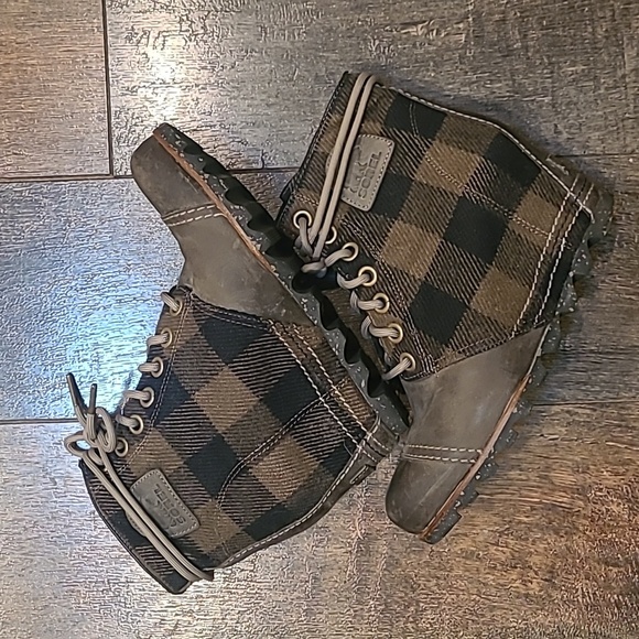 Sorel RARE color PDX boots - Picture 1 of 9